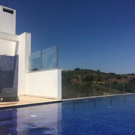 Villa Colina Sol *